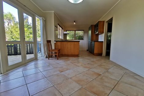 Photo of property in 46 Cheriton Road, Mellons Bay, Auckland, 2014