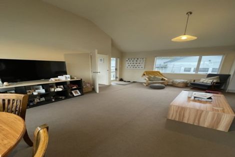 Photo of property in 11 Coronation Street, Belmont, Auckland, 0622