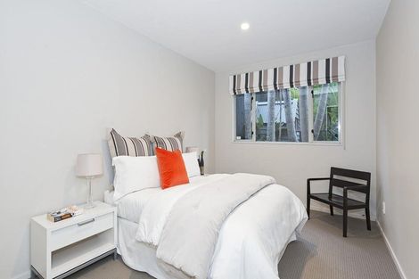 Photo of property in 2/26 Comins Crescent, Mission Bay, Auckland, 1071