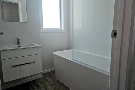 Photo of property in 8a Ngatai Road, Otumoetai, Tauranga, 3110