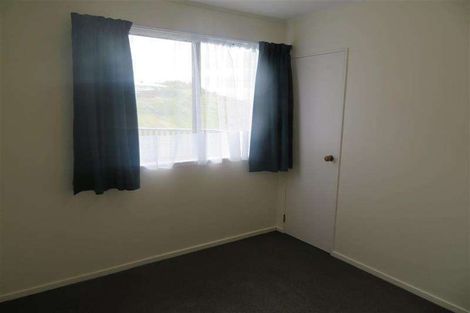 Photo of property in 124a Glanmire Road, Newlands, Wellington, 6037