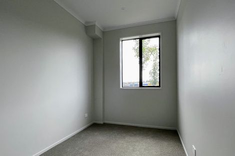 Photo of property in 3/96 Clark Road, Hobsonville, Auckland, 0616