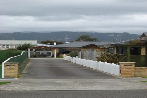 Photo of property in 150b Winchester Street, Levin, 5510