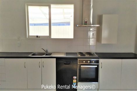 Photo of property in 19 Swallow Drive, Manurewa, Auckland, 2102