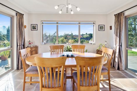 Photo of property in 48 Woodleigh Place, Ohauiti, Tauranga, 3112