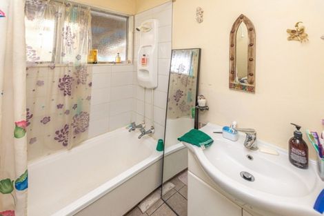 Photo of property in 7 Karyn Street, Castlecliff, Whanganui, 4501