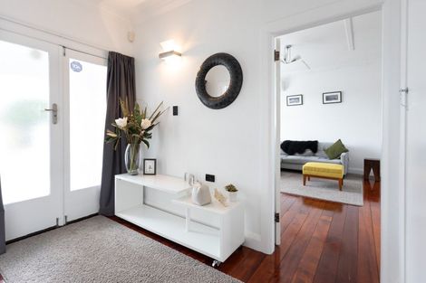 Photo of property in 23 Guy Avenue, Takaro, Palmerston North, 4410