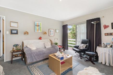 Photo of property in 2a Radnall Way, Johnsonville, Wellington, 6037