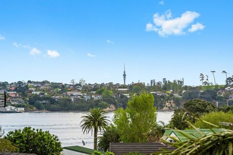 Photo of property in 37 Clovelly Road, Bucklands Beach, Auckland, 2012