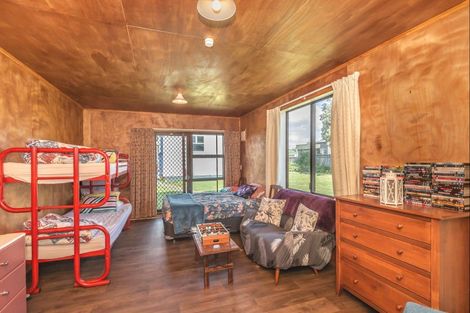 Photo of property in 10 Mahuri Street, Himatangi Beach, Foxton, 4891