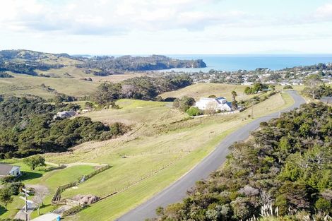Photo of property in 149 Hillcrest Road, Hatfields Beach, 0931