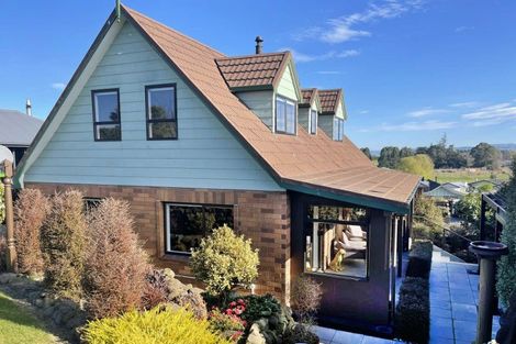 Photo of property in 15 Leven Street, South Hill, Oamaru, 9400