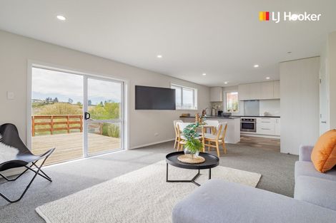 Photo of property in 12 Scotland Terrace, Green Island, Dunedin, 9018