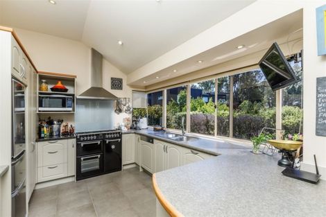 Photo of property in 47 Auld Street, Torbay, Auckland, 0630