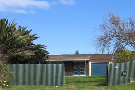 Photo of property in 42 Pratt Avenue, Foxton Beach, Foxton, 4815
