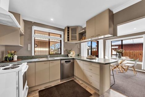 Photo of property in 7 Palmside Street, Somerfield, Christchurch, 8024