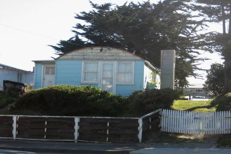 Photo of property in 670 Waitarere Beach Road, Waitarere Beach, Levin, 5510