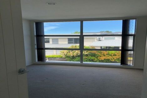 Photo of property in 545 Barbadoes Street, Edgeware, Christchurch, 8013