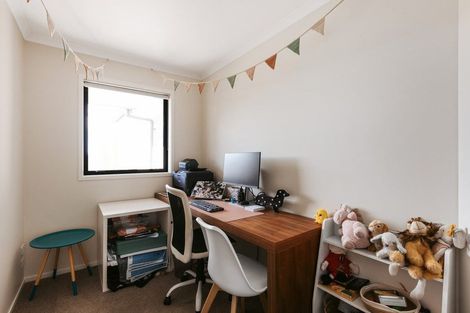 Photo of property in 12 Brendan Close, Omokoroa, 3114