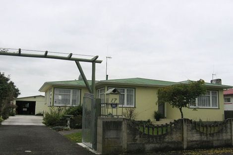 Photo of property in 17 Ellesmere Crescent, Highbury, Palmerston North, 4412