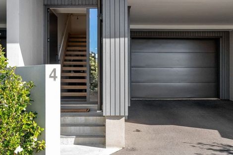 Photo of property in 1/18 Oriental Terrace, Oriental Bay, Wellington, 6011