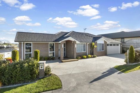 Photo of property in 15 Castleton Way, Flagstaff, Hamilton, 3210