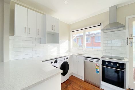 Photo of property in 2/60 Church Street, Northcote Point, Auckland, 0627