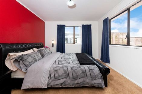 Photo of property in 23 Armada Drive, Ranui, Auckland, 0612