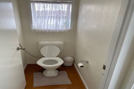 Photo of property in 2/62 Sunderlands Road, Half Moon Bay, Auckland, 2012