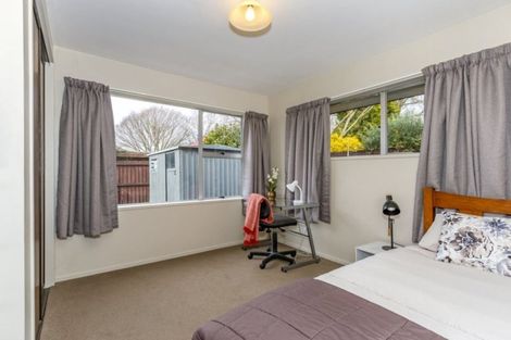 Photo of property in 10 Godfrey Place, Ilam, Christchurch, 8041