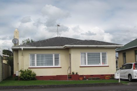 Photo of property in 189 Saint Aubyn Street, New Plymouth, 4310