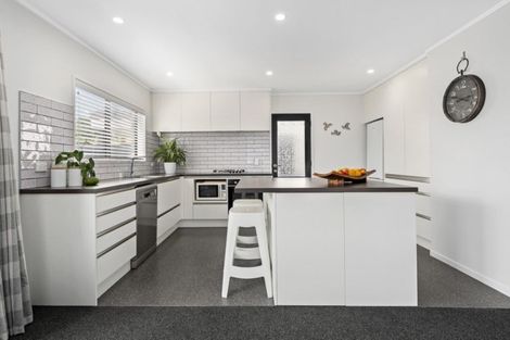 Photo of property in 4 Rutherford Street, Otumoetai, Tauranga, 3110