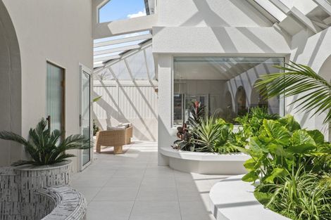 Photo of property in 93 Carlton Mill Road, Merivale, Christchurch, 8014