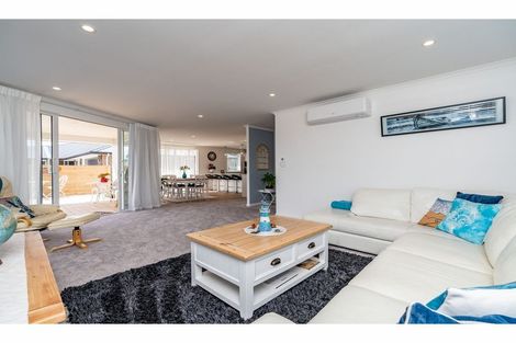 Photo of property in 9 Park Rise, Mangawhai Heads, Mangawhai, 0505