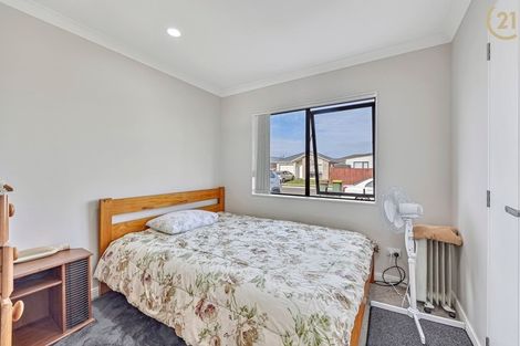 Photo of property in 17 Hard Beech Street, Takanini, 2110