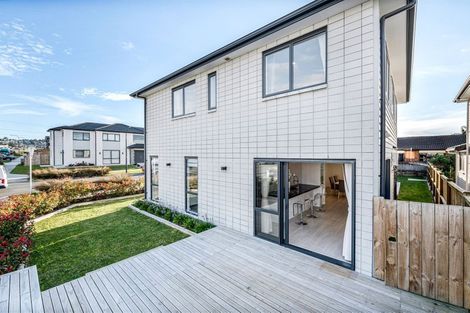Photo of property in 62 Donegal Park Drive, Flat Bush, Auckland, 2019