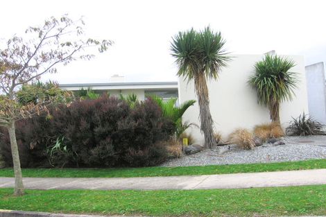 Photo of property in 59 Te Wharau Drive, Greenhithe, Auckland, 0632