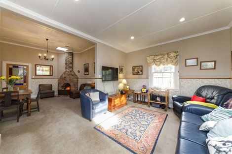 Photo of property in 233 Makino Road, Feilding, 4702