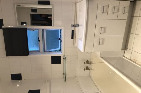 Photo of property in 7 Nielsen Place, Massey, Auckland, 0614