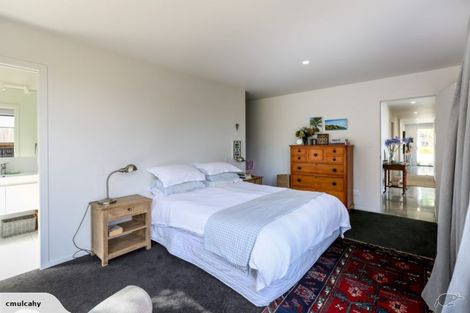 Photo of property in 15 Shearer Drive, Oakura, 4314