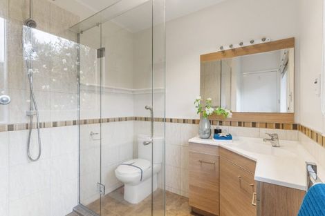 Photo of property in 35 Gretel Place, Hillcrest, Auckland, 0627