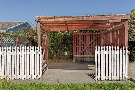 Photo of property in 14 Ropata Street, Kaiti, Gisborne, 4010