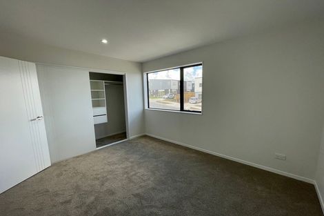 Photo of property in 3b Putiputi Way, Papakura, 2110