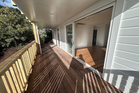 Photo of property in 10a Oriental Terrace, Mount Victoria, Wellington, 6011