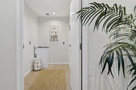 Photo of property in 12/72e Devonport Road, Tauranga, 3110