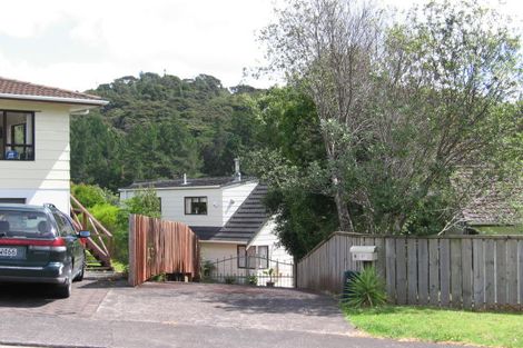 Photo of property in 8 Glendawn Place, Bayview, Auckland, 0629