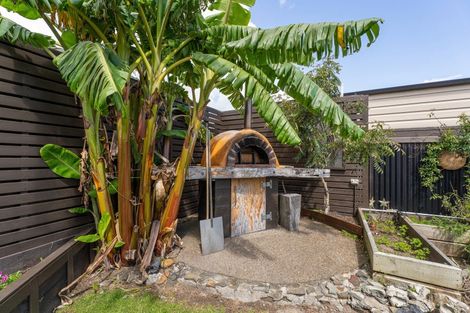 Photo of property in 8 Oribi Place, Whitianga, 3510