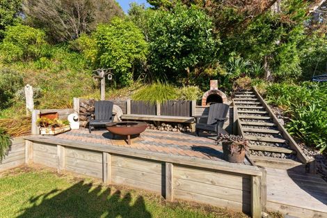 Photo of property in 14 Leanne Way, Waikanae Beach, Waikanae, 5036