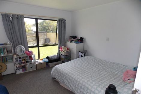 Photo of property in 83 Geraldine Crescent, Cloverlea, Palmerston North, 4412
