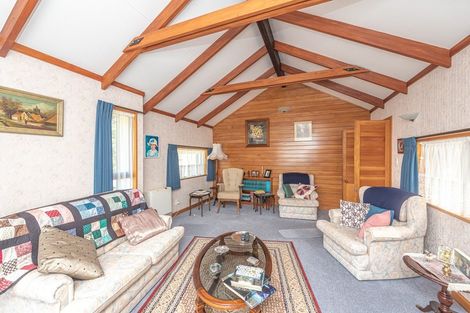 Photo of property in 50 Aiken Road, Saint Johns Hill, Whanganui, 4501